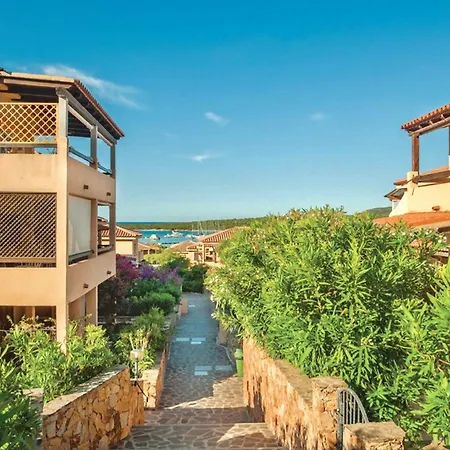 2 Beds On The Ground Floor With Private Outdoor Area In Marinella *