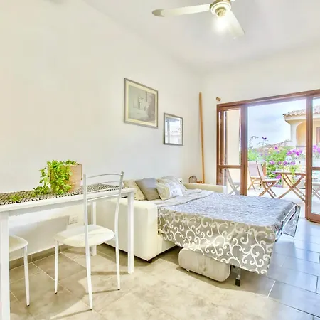 Appartamento 2 Beds On The Ground Floor With Private Outdoor Area In Marinella Golfo Aranci