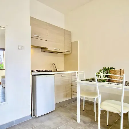 2 Beds On The Ground Floor With Private Outdoor Area In Marinella *